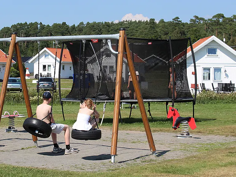 Trampolin och studsmatta